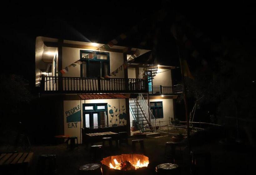 호텔 The Kasol Villa