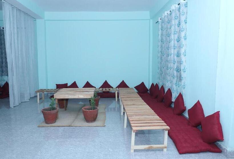 호텔 The Kasol Villa