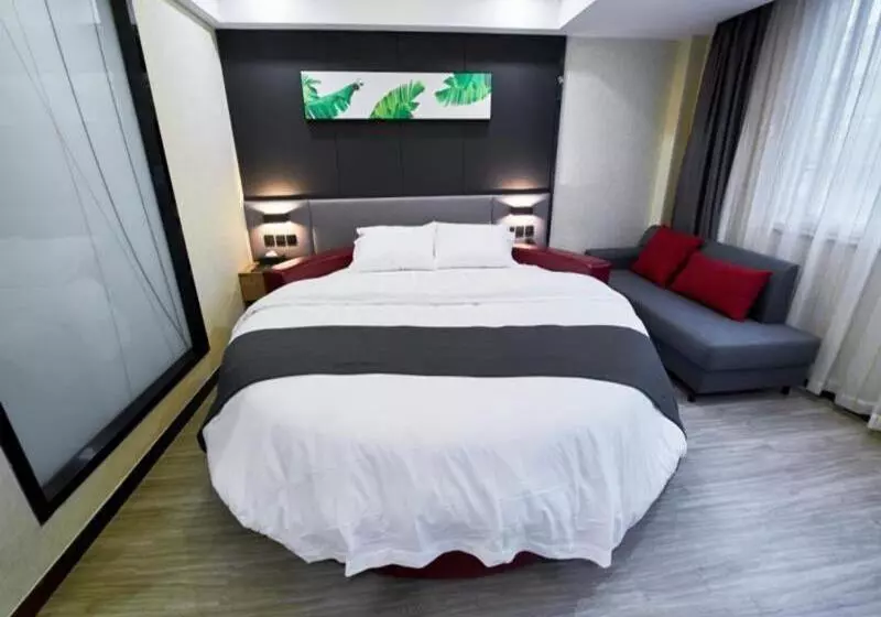 Hotelli Up And In Hubei Xianning Tongshan County Building Material Market