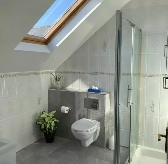 Milltown Lough Eske Bed & Breakfast