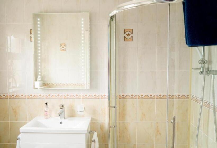 Milltown Lough Eske Bed & Breakfast