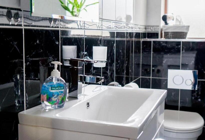 Milltown Lough Eske Bed & Breakfast