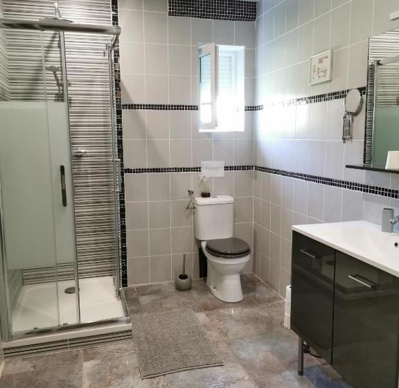 بنسيون La Longère De Mina