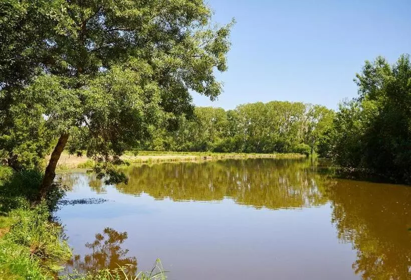 Majatalo La Rapinette, Calme Entre Nantes Et L Océan