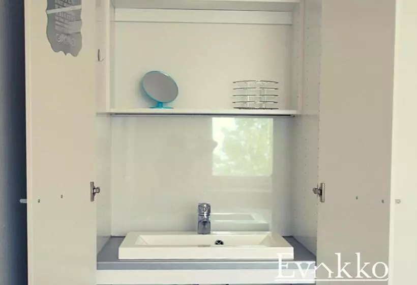 Majatalo Matkustajakoti Evakko