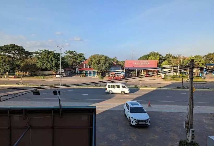 Majatalo Reach Kunthea Guesthouse