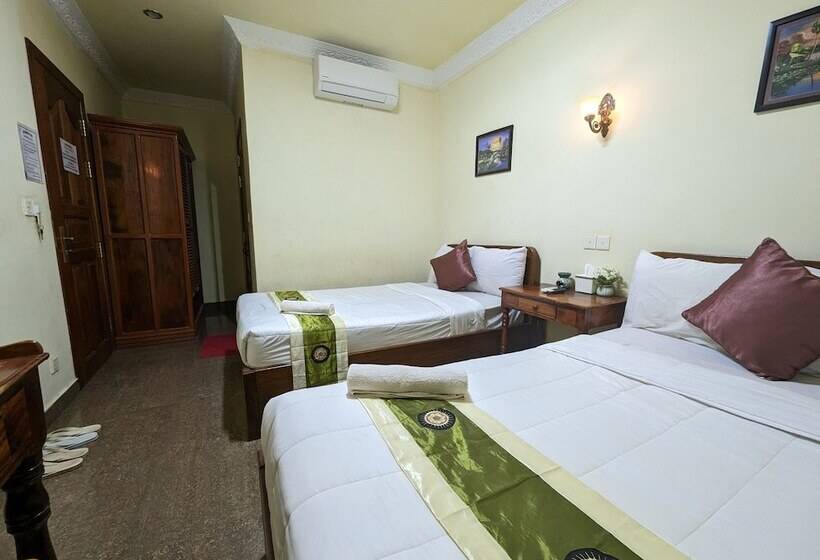 Pension Reach Kunthea Guesthouse