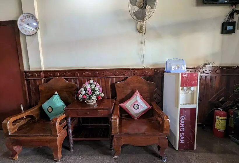 Majatalo Reach Kunthea Guesthouse