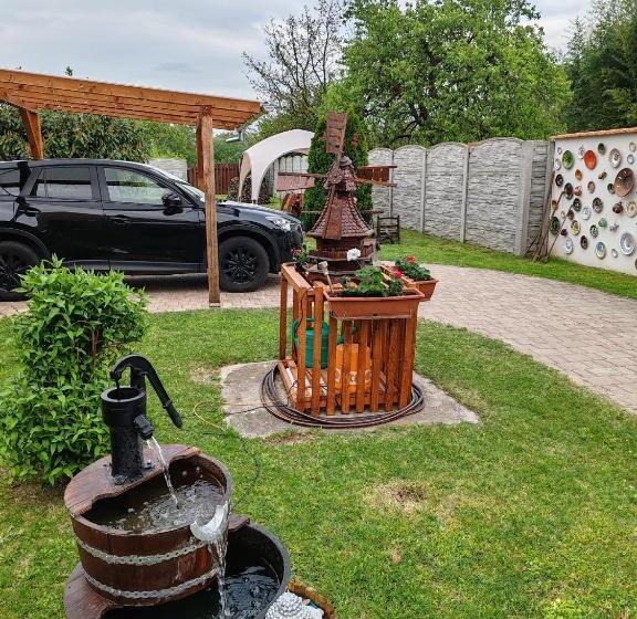 膳宿费 Zeg Zug Vendégház