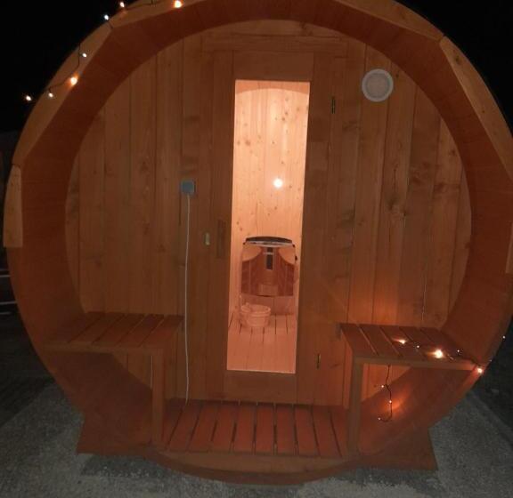 膳宿费 Zeg Zug Vendégház