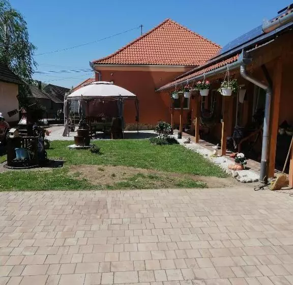 ペンション Zeg Zug Vendégház