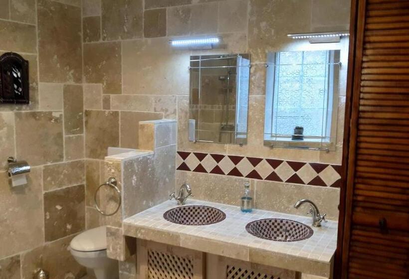 住宿加早餐  La Morgiane