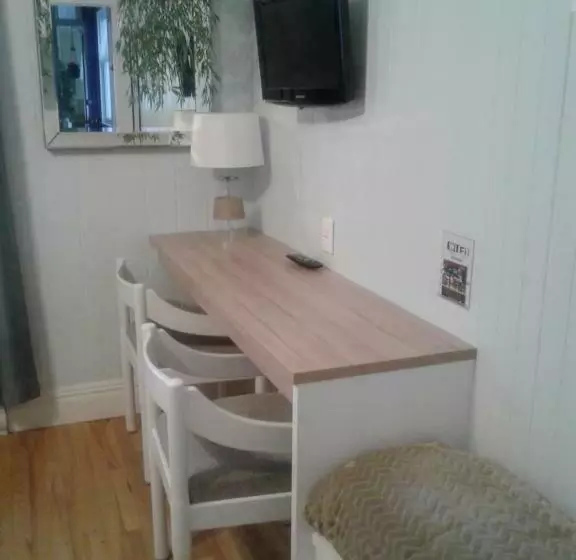 ベッドアンドブレックファースト Le Gîte Du Coteau