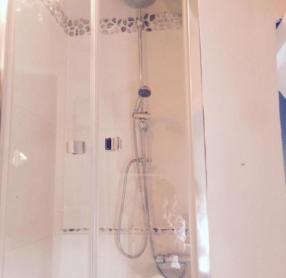 مبيت وإفطار Le Jardin Adele