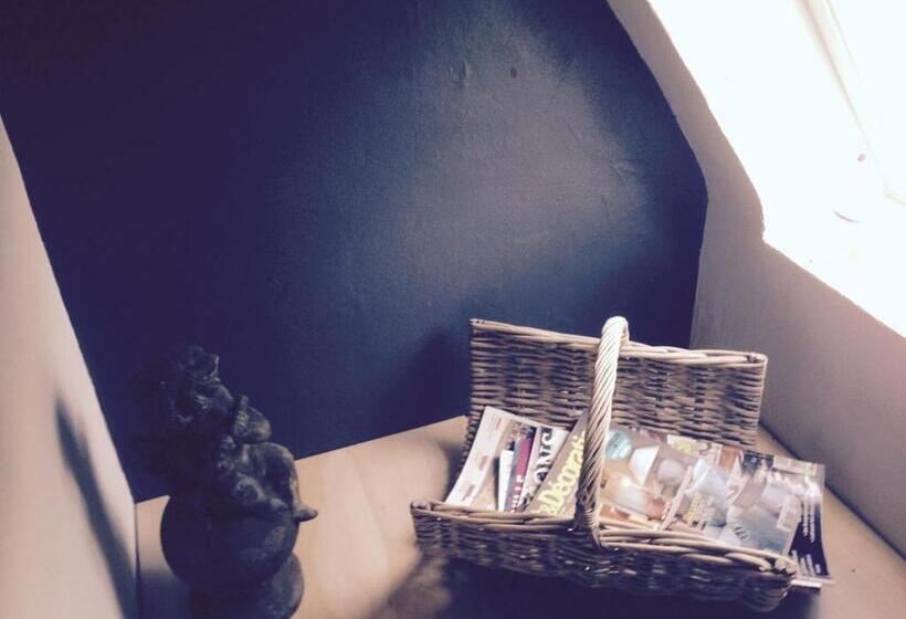 مبيت وإفطار Le Jardin Adele