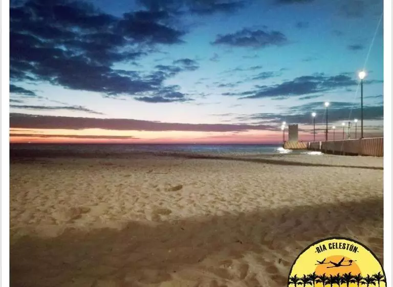 Hotelli Cabañas Camping Ria Celestun