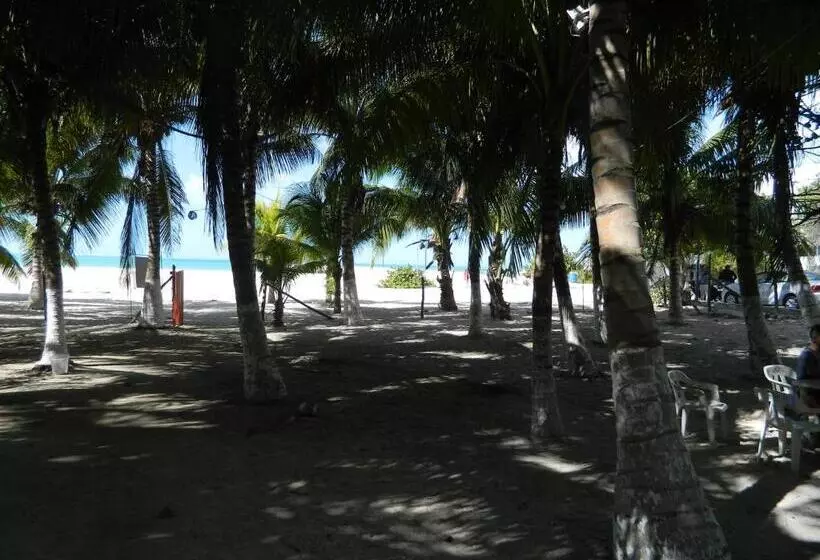 Hotelli Cabañas Camping Ria Celestun