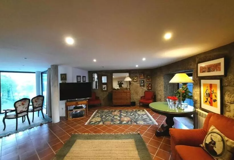 ホテル Casa Do Penedo   Quinta De Fundevilla