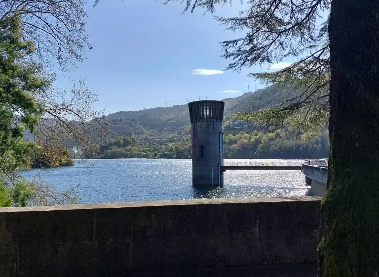 ホテル Casa Do Penedo   Quinta De Fundevilla