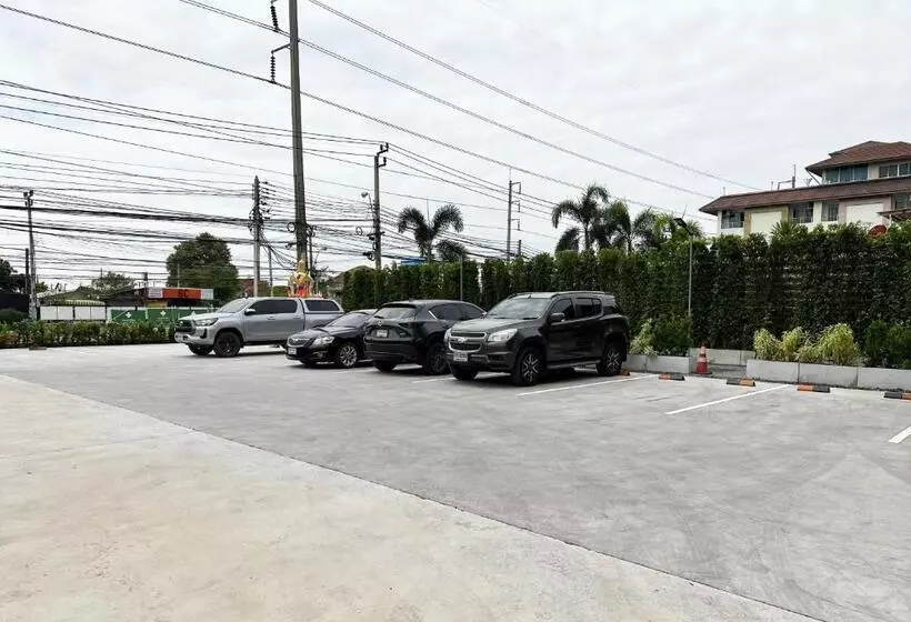 Golden Nest Hotel Suvarnabhumi