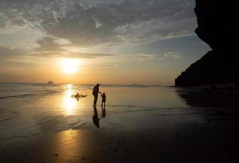 Pak Nam Resort