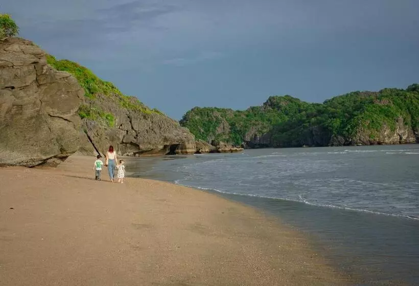 Pak Nam Resort