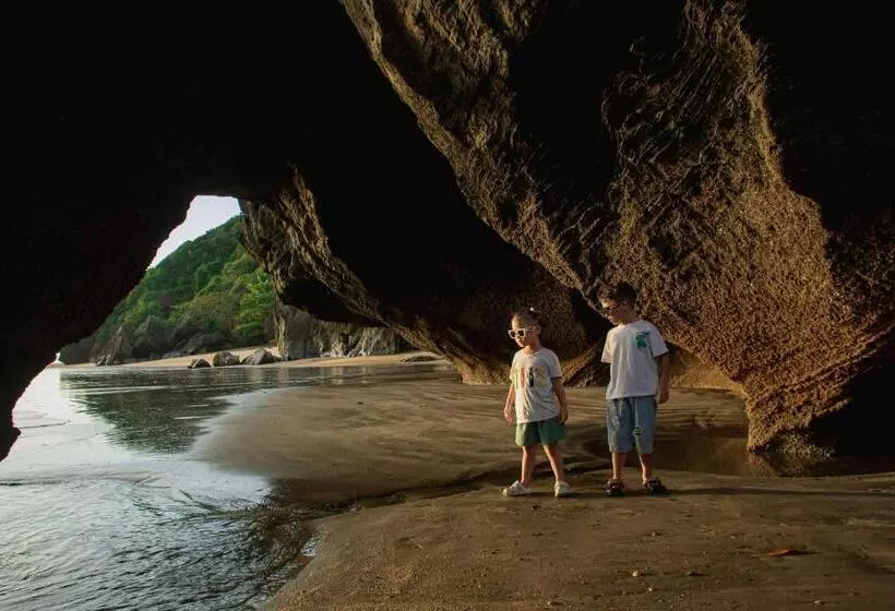 Pak Nam Resort