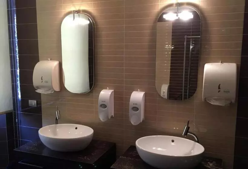 پانسیون Bergamo Center Rooms