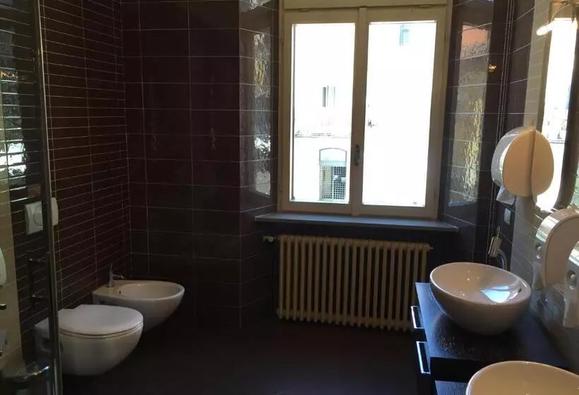 پانسیون Bergamo Center Rooms