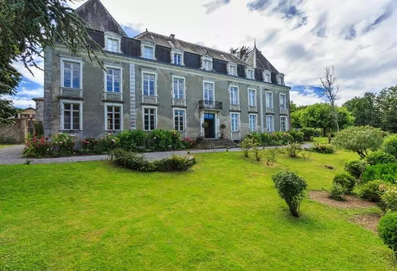 Majatalo Chateau D Estrac