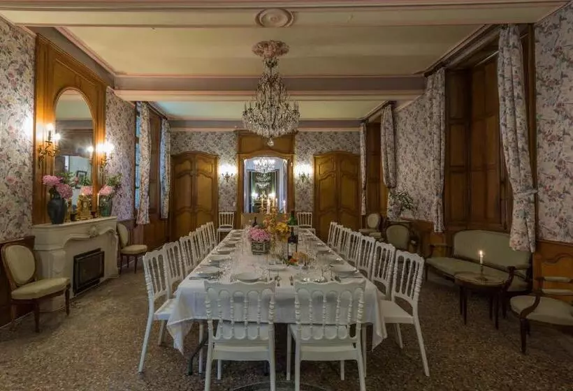 Majatalo Chateau D Estrac