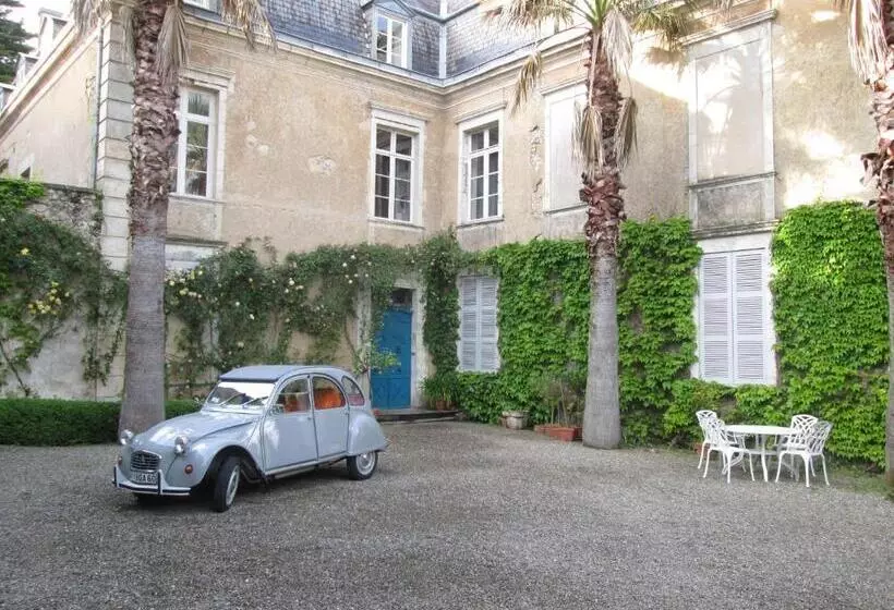 Majatalo Chateau D Estrac