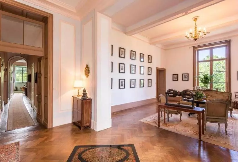 Majatalo Chateau D Estrac