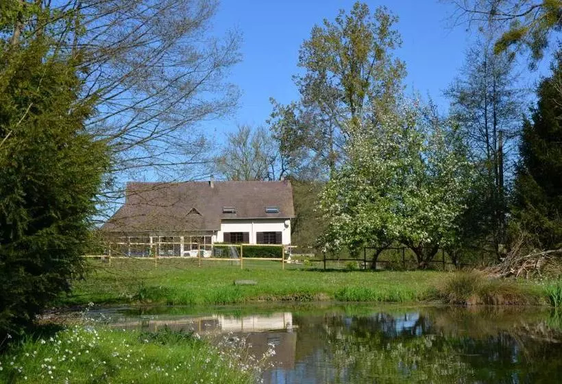 ペンション Le Domaine Des Terres Du Thil