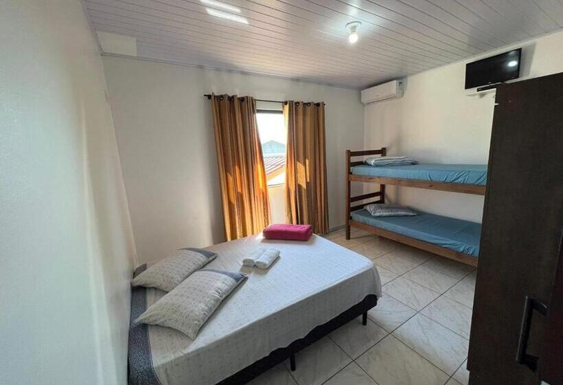 پانسیون Quitinete Vó Ana