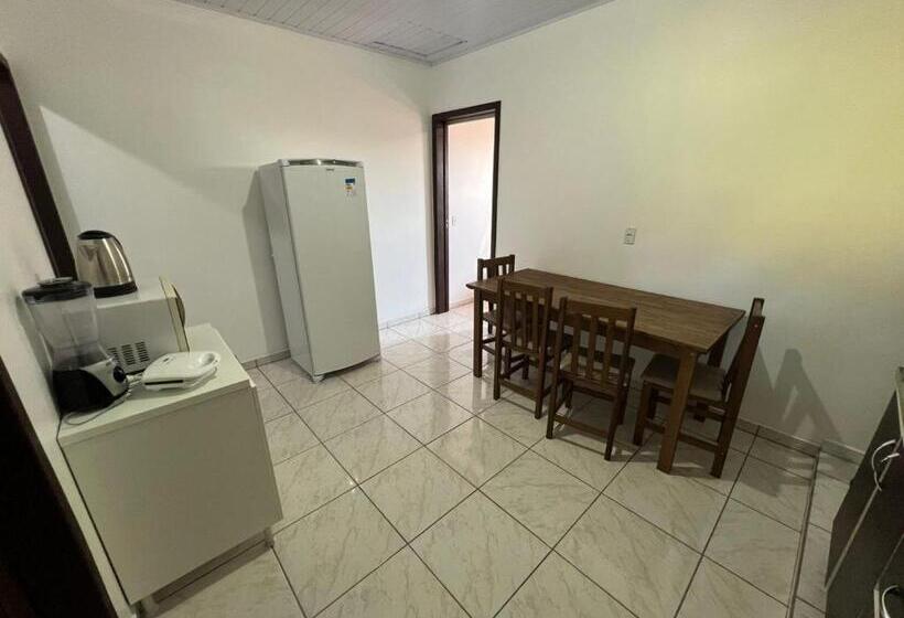 پانسیون Quitinete Vó Ana