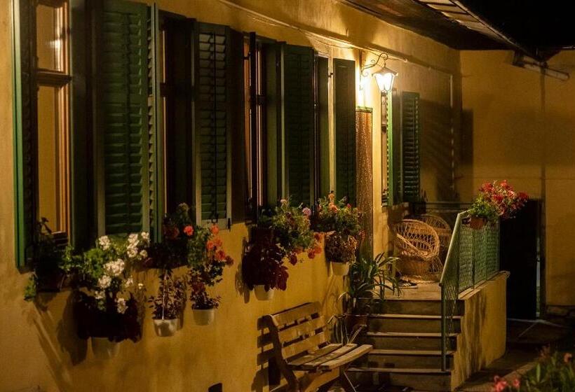 Пансион Villa Rihuini Eco Wine House Transylvania