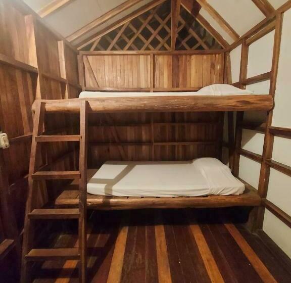 فندق صغير Puerto Viejo   Estd 1939