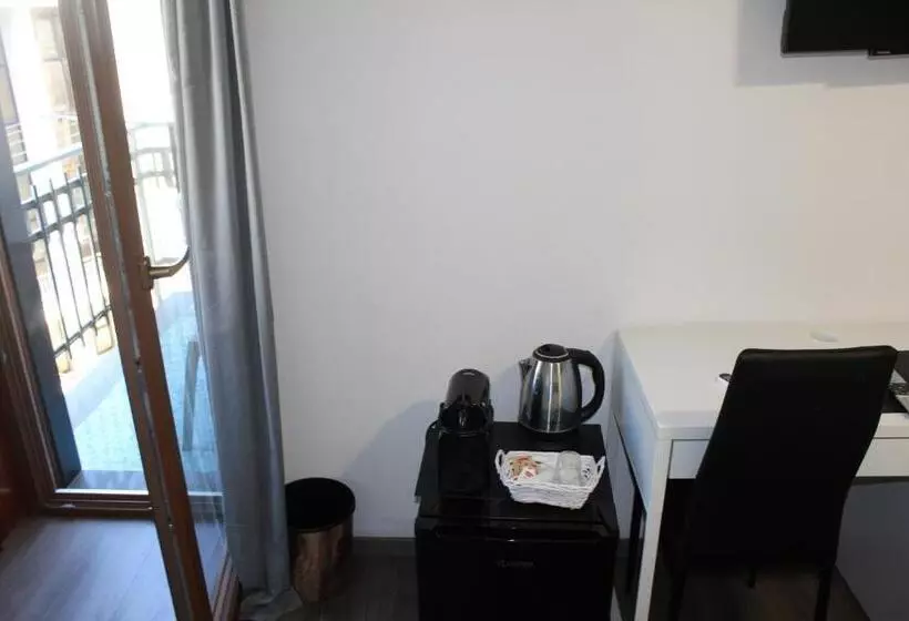 B&b Amalfi S Luxury Rooms