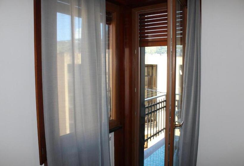 B&b Amalfi S Luxury Rooms