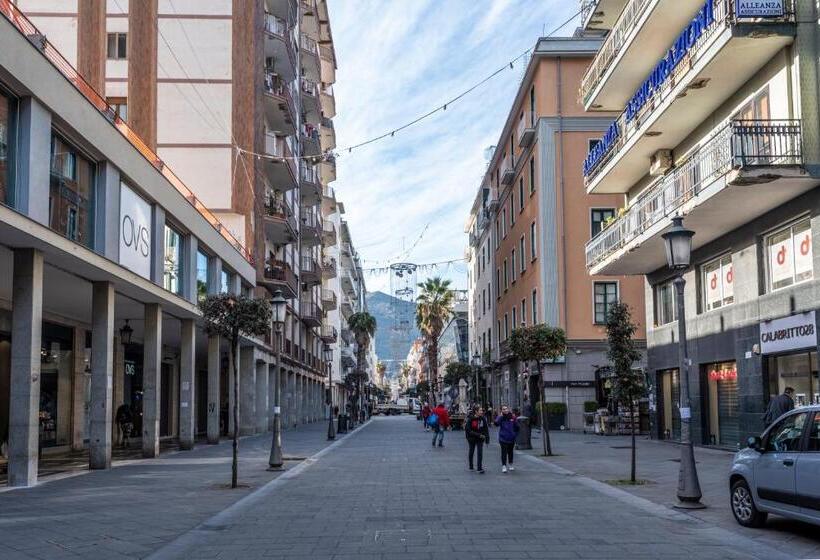 B&b Amalfi S Luxury Rooms