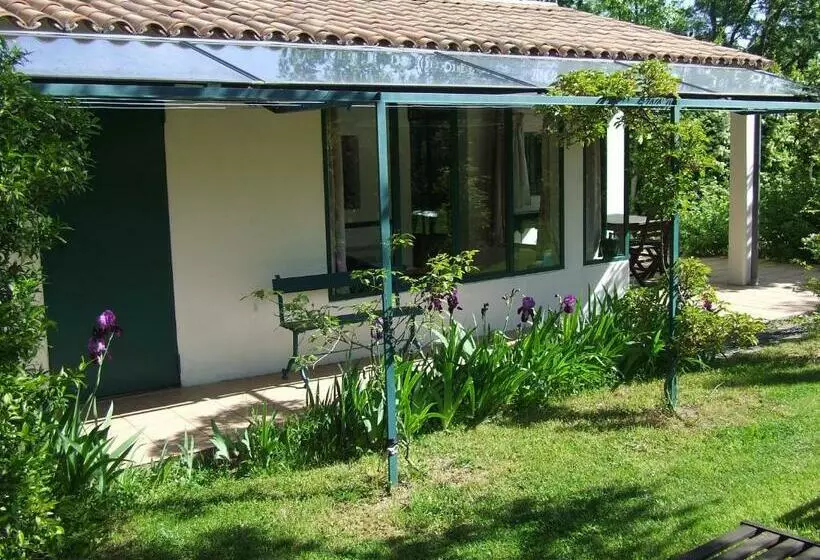 Aamiaismajoitus (B&B) Domaine Du Planas Ailhon Ardeche