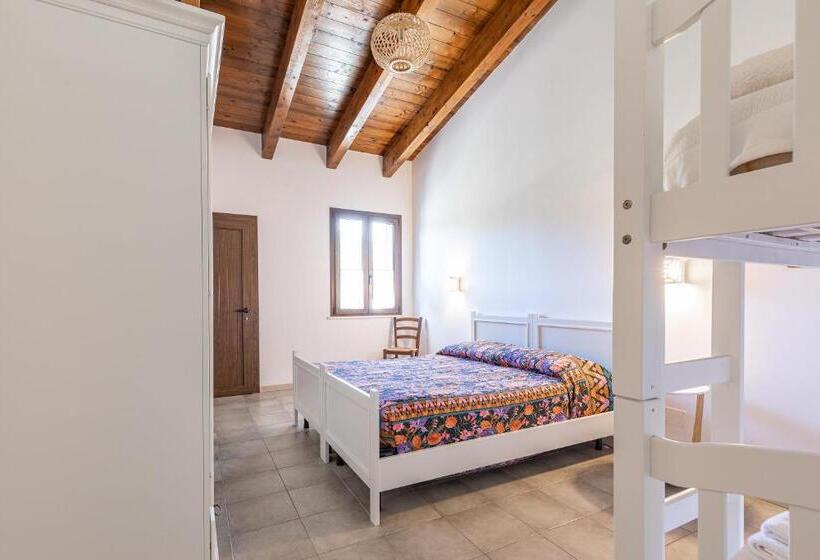 ホテル Agriturismo Casa Marmida