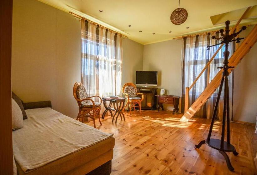 پانسیون Villa Magonīte