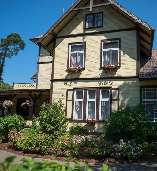 پانسیون Villa Magonīte