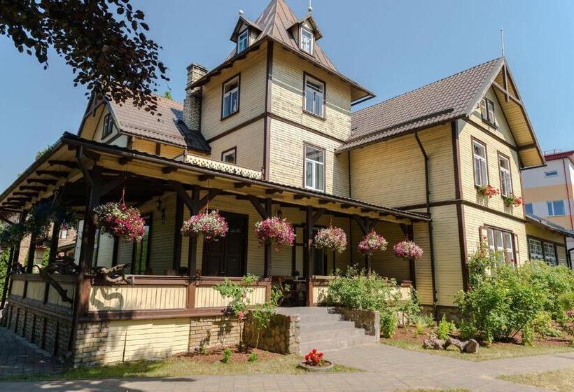 پانسیون Villa Magonīte