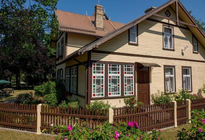 پانسیون Villa Magonīte