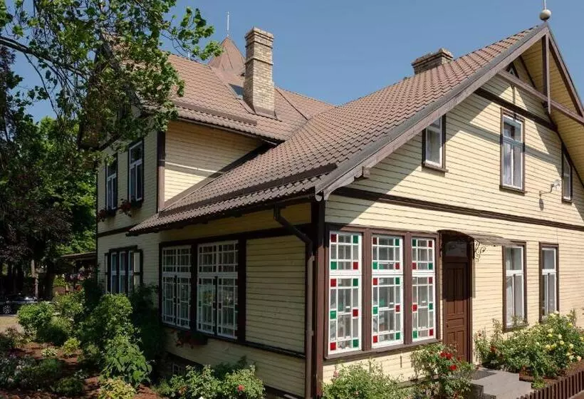پانسیون Villa Magonīte