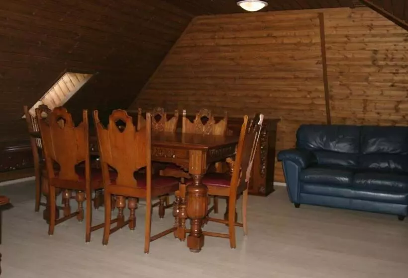 ペンション Villa Teleki