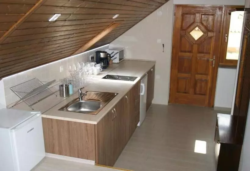 ペンション Villa Teleki